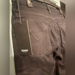 New with tag Hudson Amelia Shorts Midrise Sz. 31